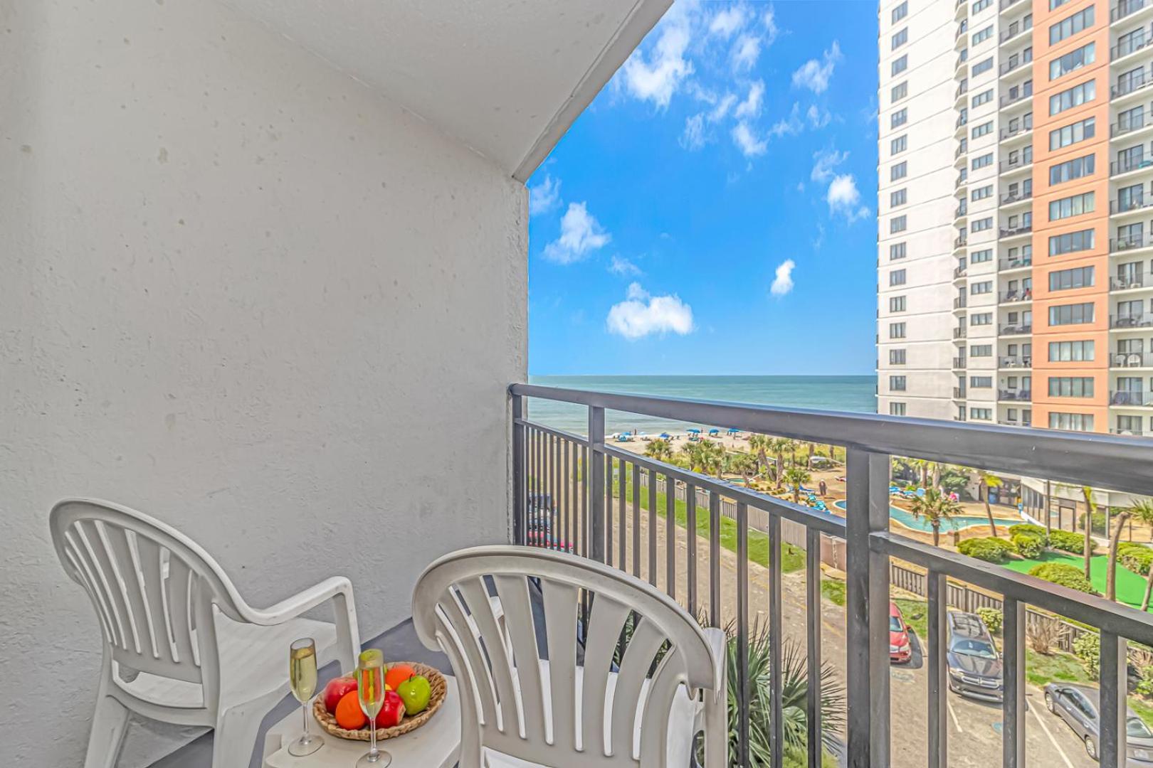 Oceanview 1 Bedroom Suite Landmark Resort 548 Perfect For A Couple Or Party Of 4 Myrtle Beach Eksteriør billede